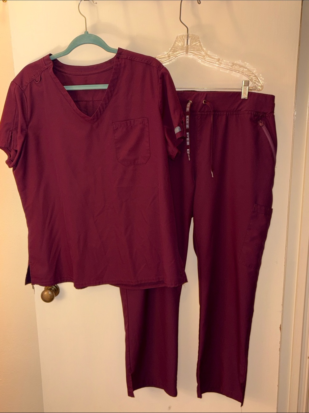 Medcoututre Insight Wine XL Scrub set size XL Top and XL Petite pant.